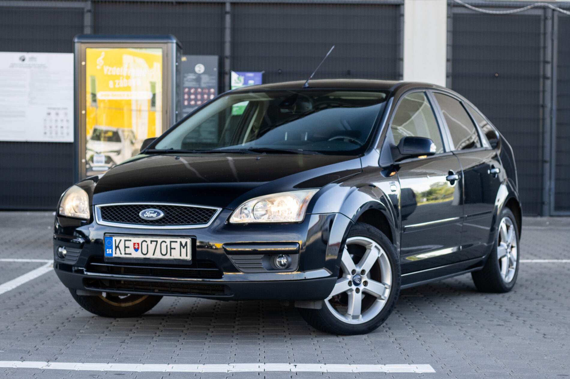 Ford Focus 1.6 Duratec Ti-VCT Ghia, 85kW (2007) / AJ NA SPLÁTKY / PROTIÚČET /