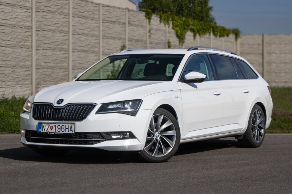 Škoda Superb Combi 2.0 TDI SCR L&K DSG 140kW AT7 / NA SPLÁTKY / NA PROTIÚČET