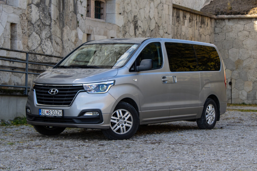 Hyundai H1 2.5 CRDi VGT E6 Tour A/T AJ NA SPLÁTKY/PROTIÚČET