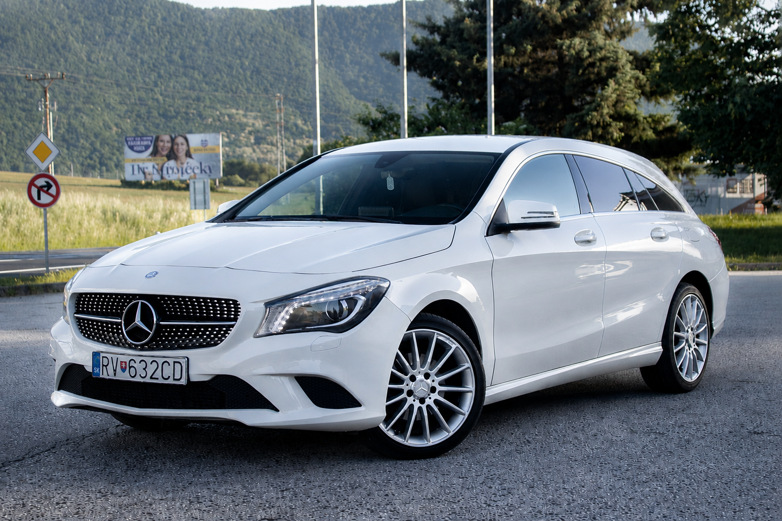 Mercedes-Benz CLA Shooting Brake 180, 90kW (2016) / AJ NA SPLÁTKY / PROTIÚČET /