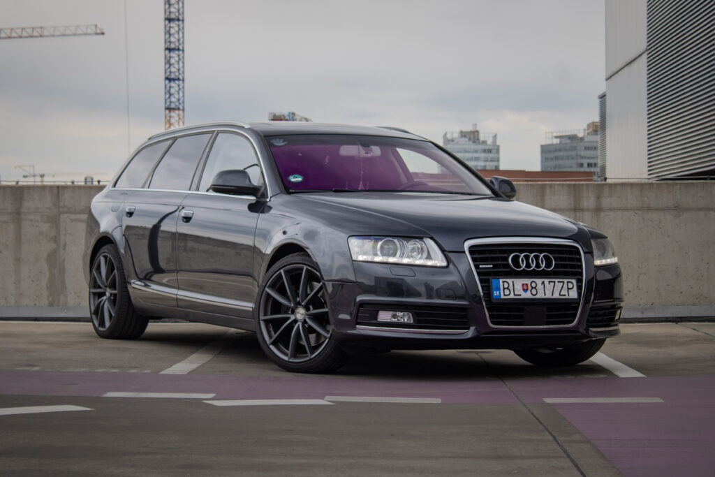 Audi A6 Avant 3.0 TFSI quattro Business tiptronic, 213kW,  / AJ NA SPLÁTKY /