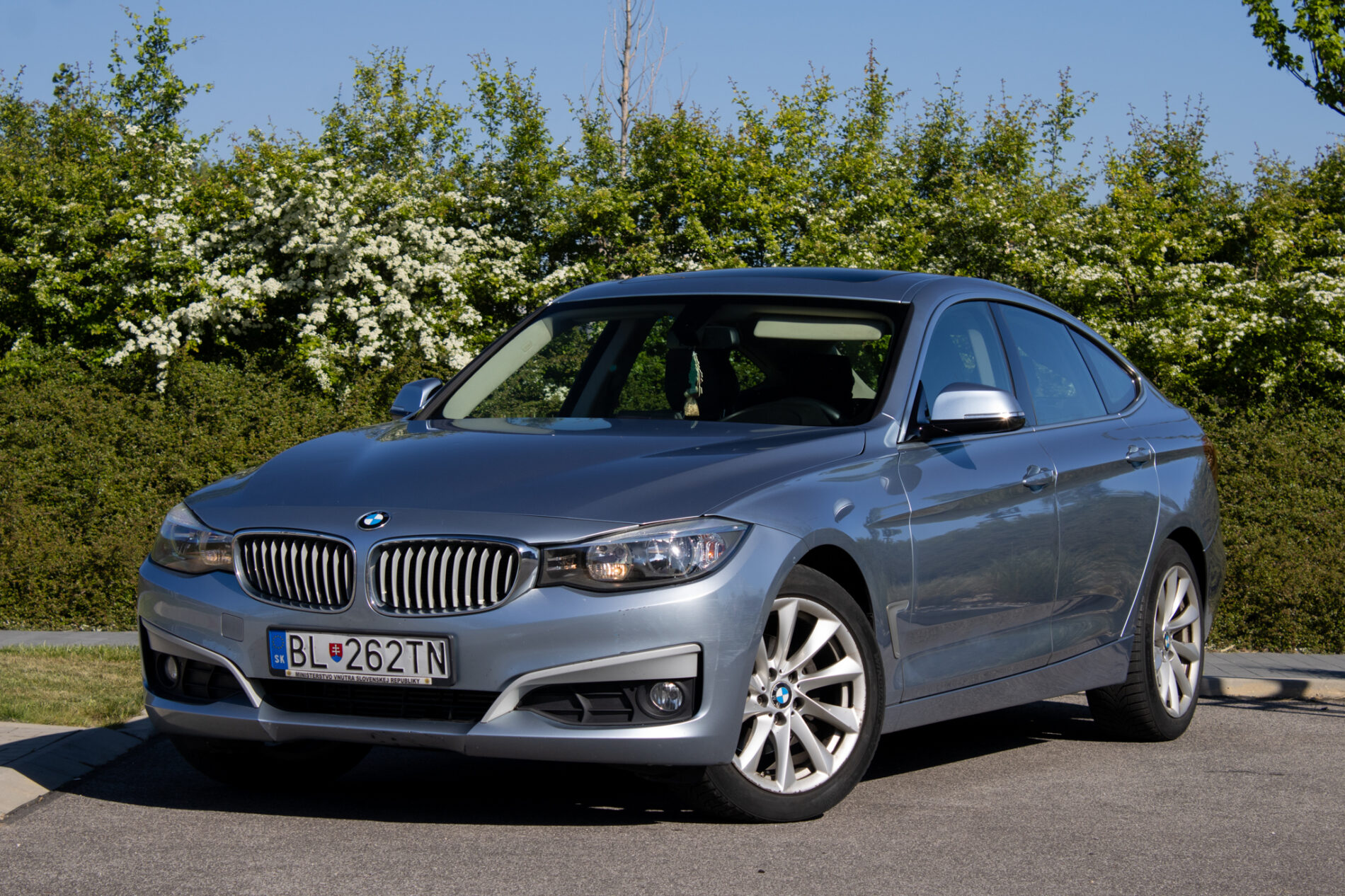 BMW Rad 3 GT 320d xDrive 135 kW Modern Line / AJ NA SPLÁTKY / PROTIÚČET /