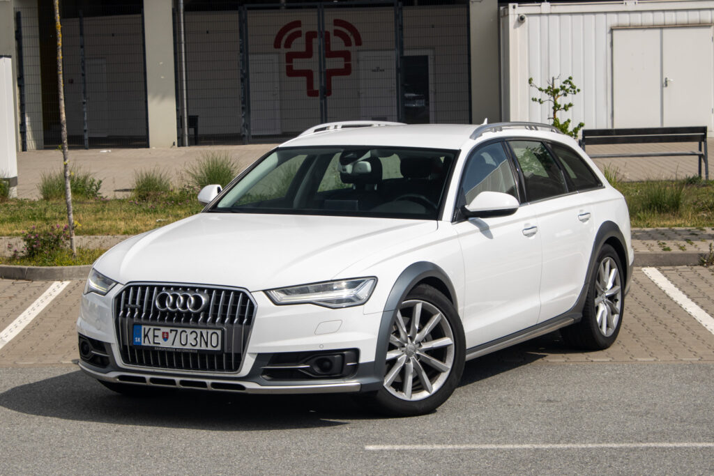 Audi A6 Allroad 3.0 TDI quattro S tronic / 200kW / A7 / ZÁRUKA / AJ NA SPLÁTKY / PROTIÚČET