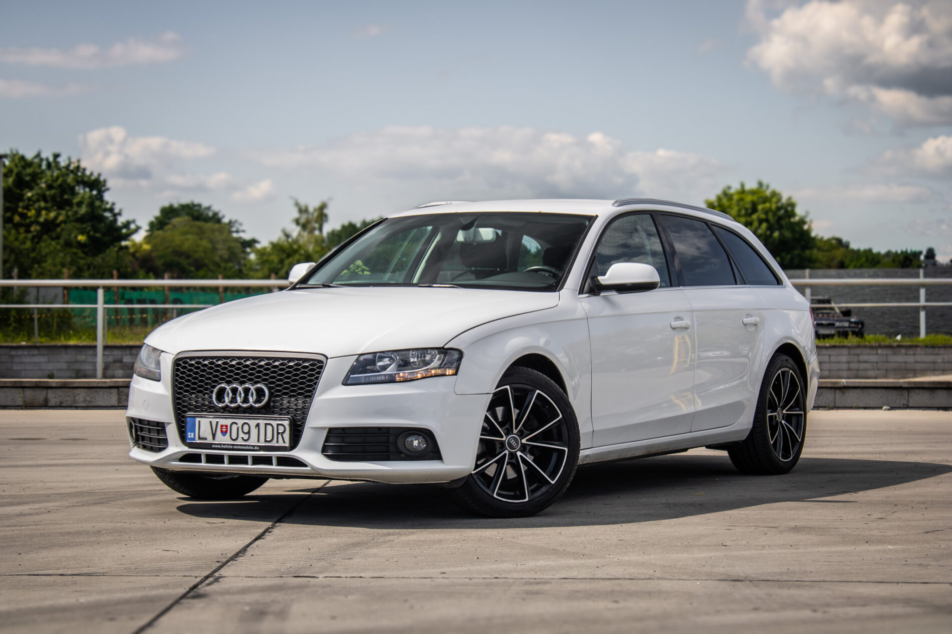 Audi A4 Avant 2.0 TDI Multitronic 105 kW / NA SPLÁTKY / NA PROTIÚČET