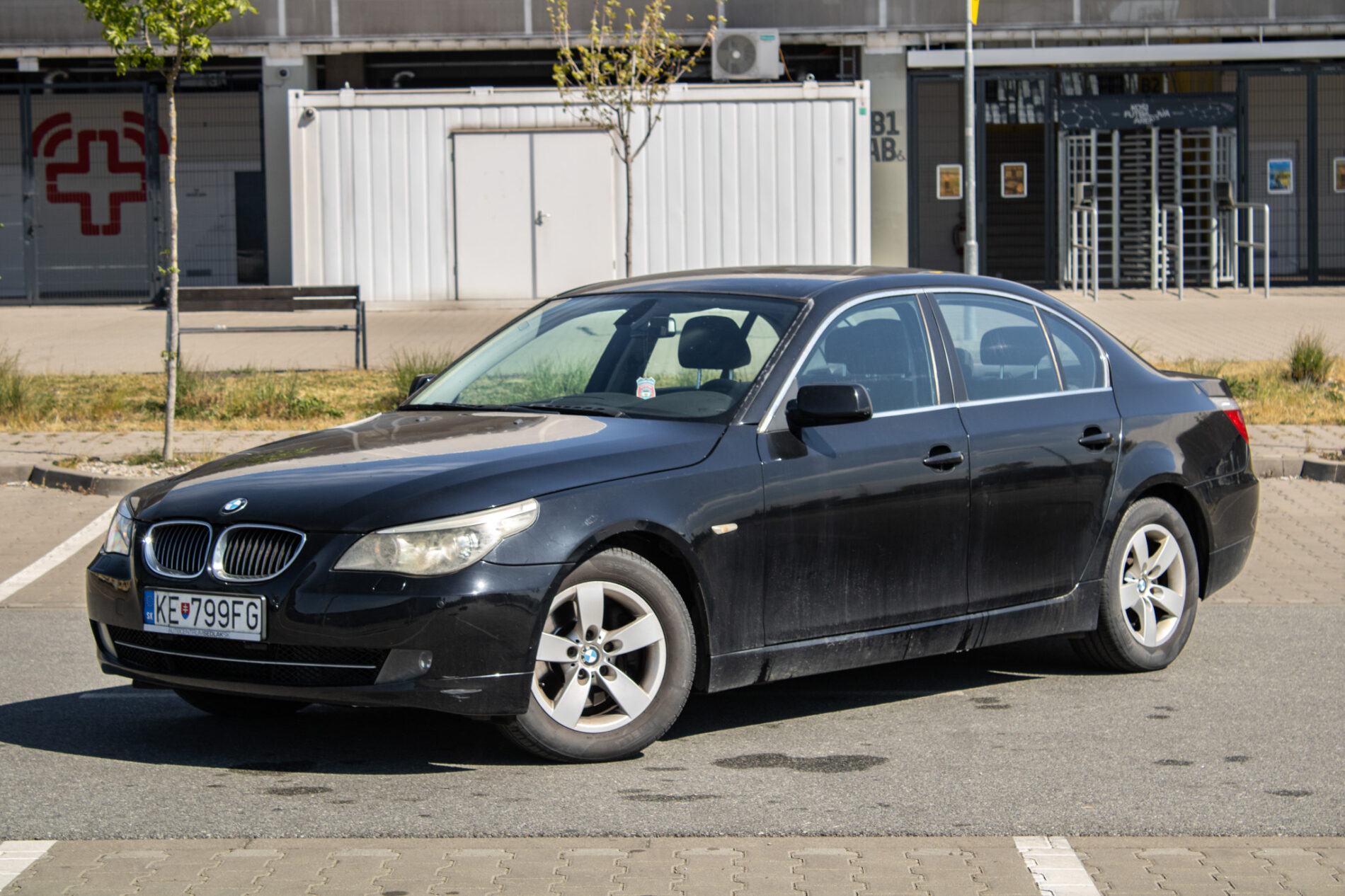 BMW Rad 5 525d / 145kw / A6 / AJ NA SPLÁTKY / PROTIÚČET