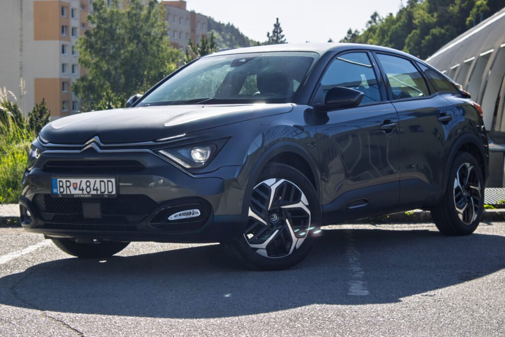Citroën C4 BlueHDi 130 S&S Feel Pack EAT8 96kW AT8 / NA SPLÁTKY / NA PROTIÚČET