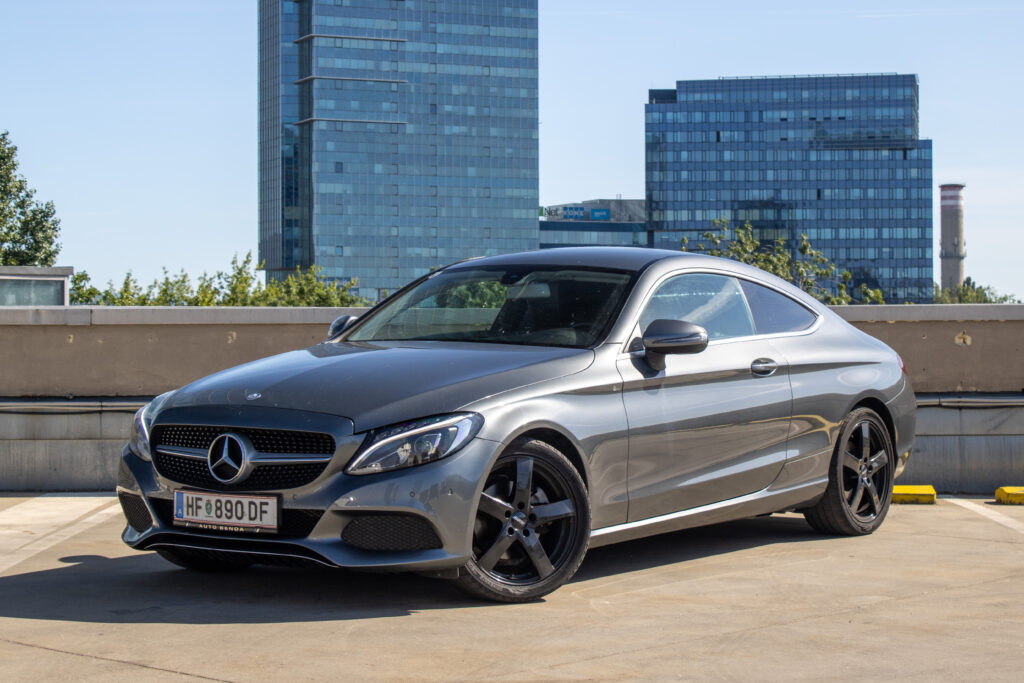Mercedes-Benz C trieda Kupé 220 d AMG Line A/T / AJ NA SPLÁTKY / PROTIÚČET /
