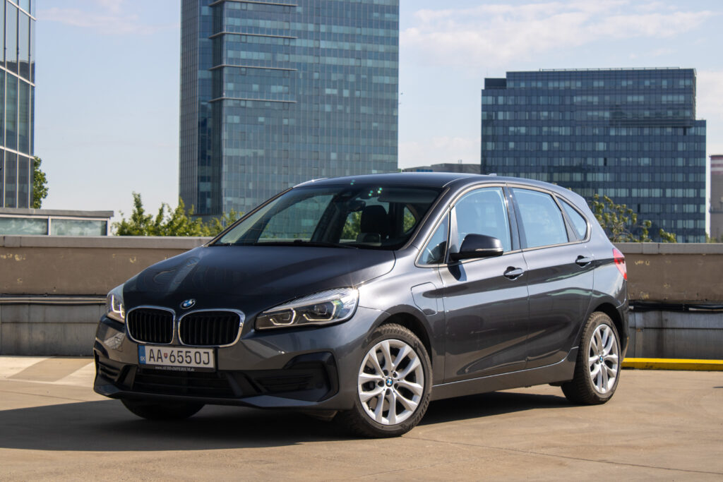 BMW Rad 2 Active Tourer 225xe iPerformance A/T, / NA SPLÁTKY / NA PROTIÚČET/