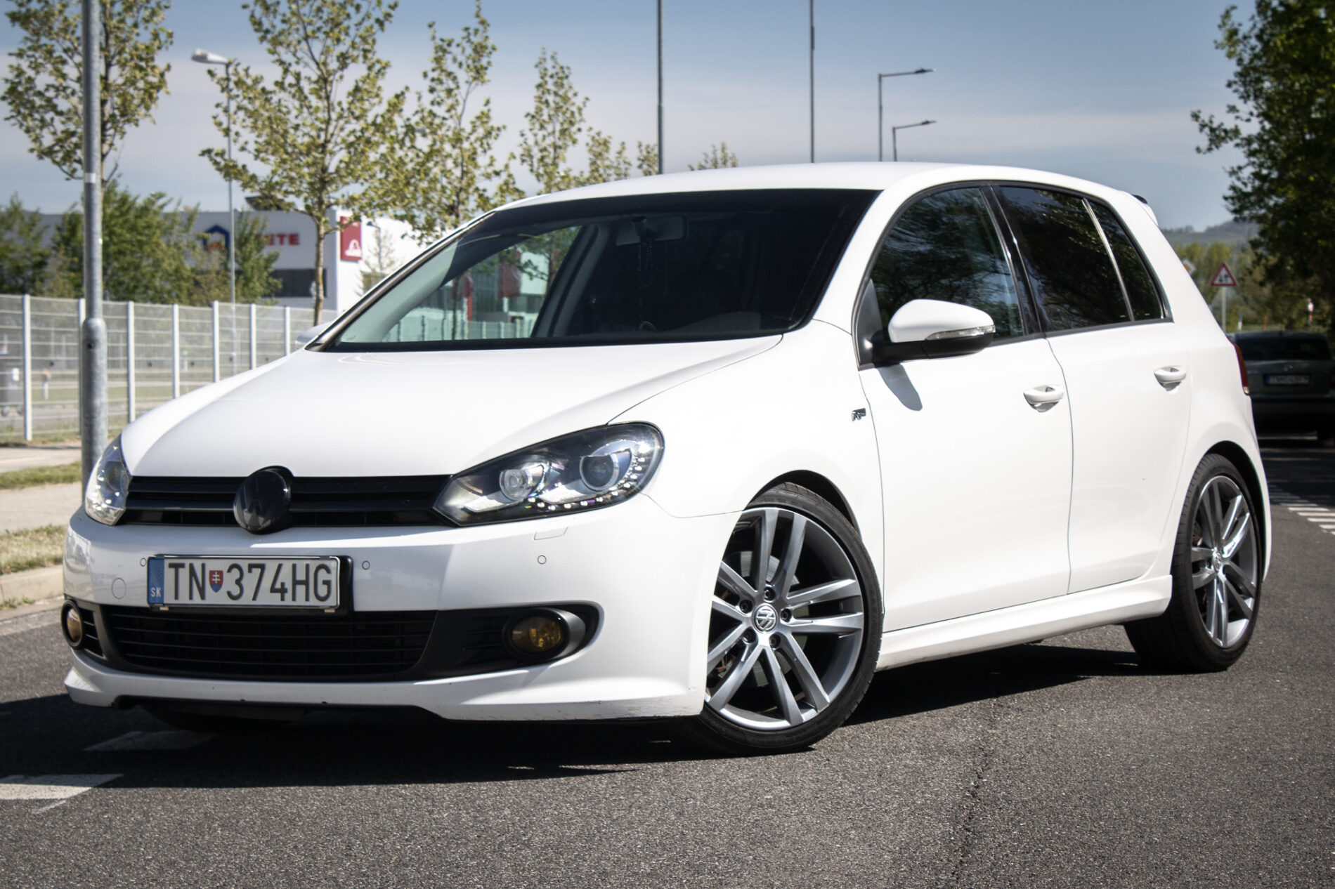 Volkswagen Golf 1.4 TSI 160k DSG, 118kW, A7 / AJ NA SPLÁTKY / PROTIÚČET
