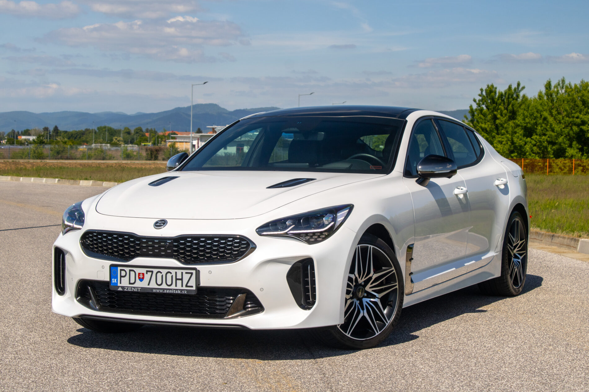 Kia Stinger 3.3 T- GDi GT 4WD  / AJ NA SPLÁTKY – PROTIHODNOTA /