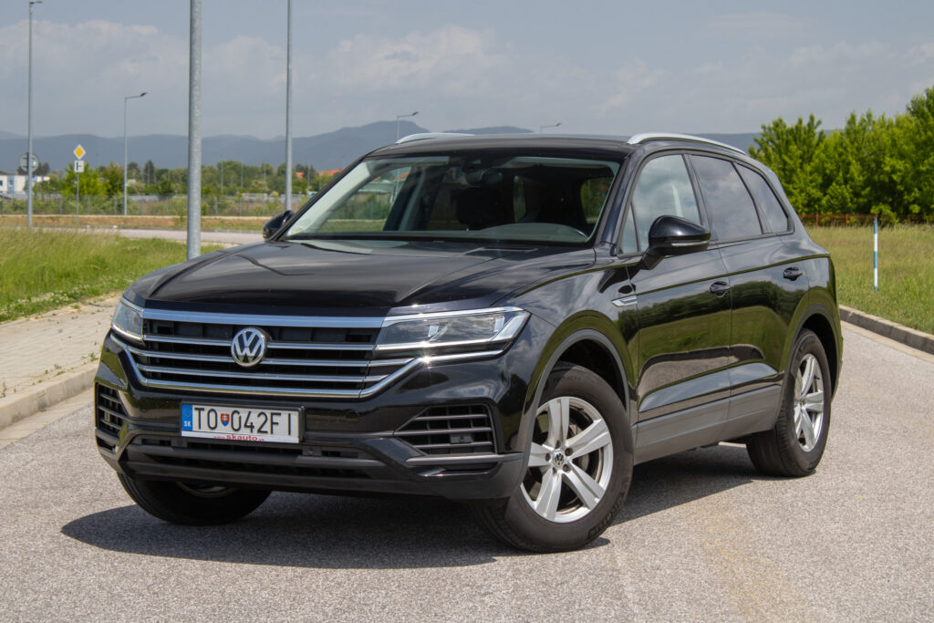 Volkswagen Touareg 3.0TDI V6 / AJ NA SPLÁTKY - PROTIHODNOTA /