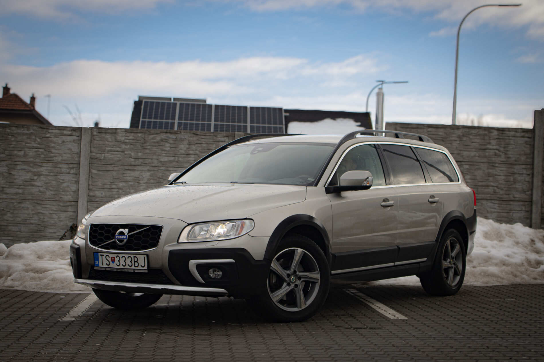 Volvo XC70 XC 70 D4 2.4L AWD Momentum Geartronic.   Financovanie/Protiúčet