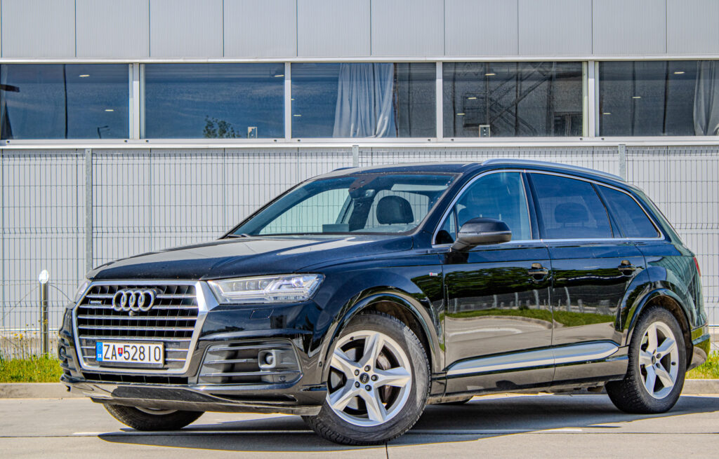 Audi Q7 3.0 TDI 200 kW, quattro tiptronic A/8 / NA SPLÁTKY / PROTIHODNOTA /
