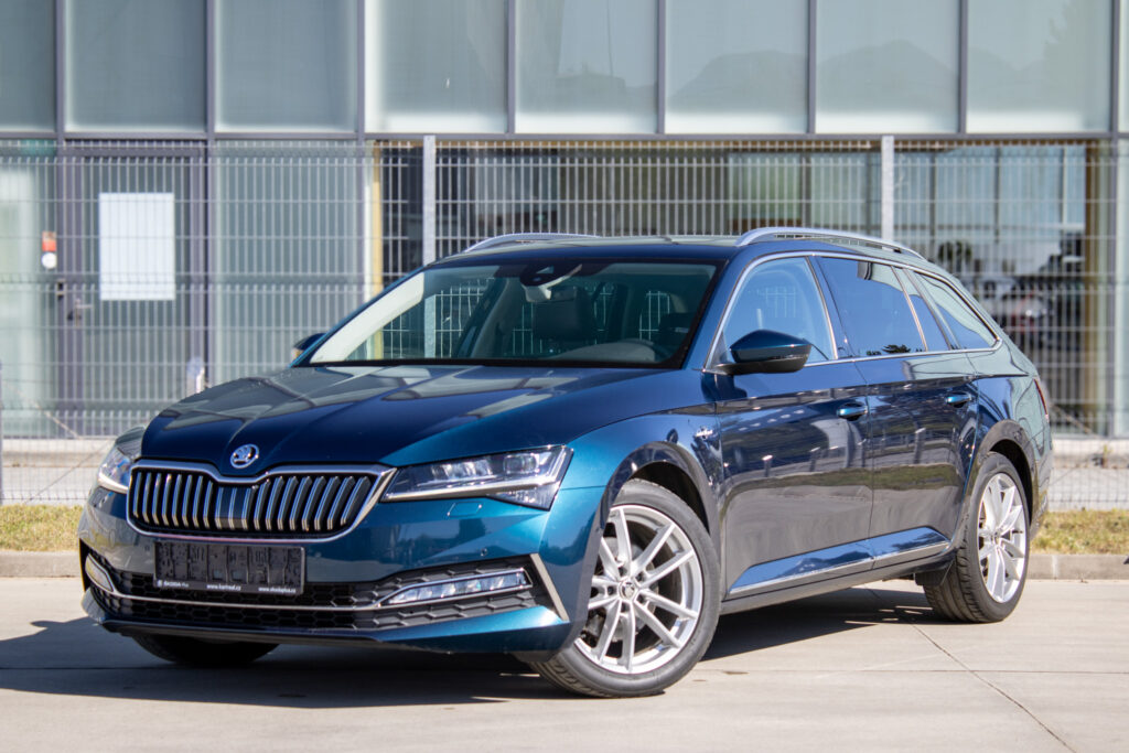 Škoda Superb Combi 2.0 TDI L&K 4x4 DSG, 140kW / AJ NA SPLÁTKY / PROTIÚČET /