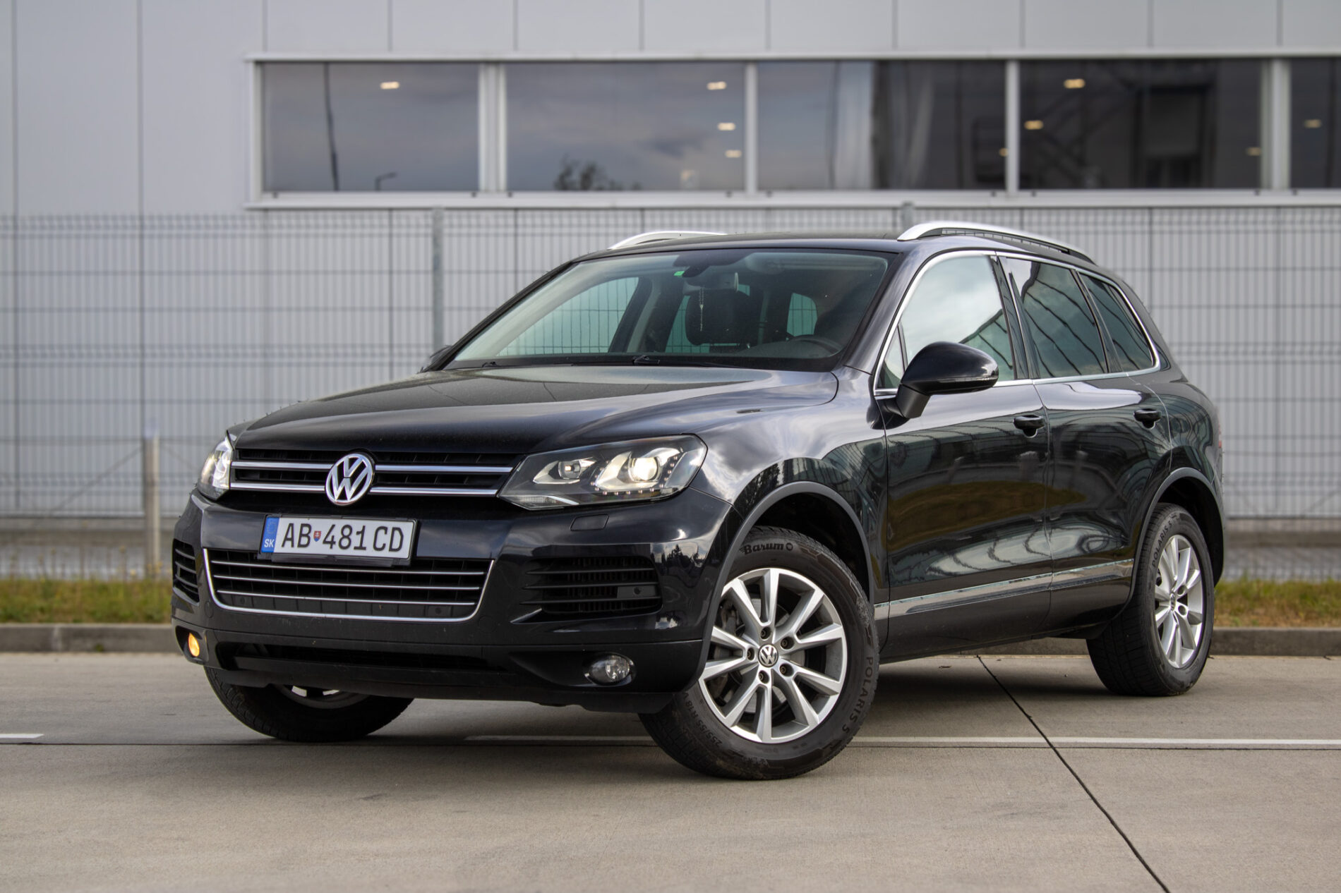 Volkswagen Touareg 3.0 V6 TDI BlueMotion, 176kW, A8, / AJ NA SPLÁTKY / PROTIÚČET /