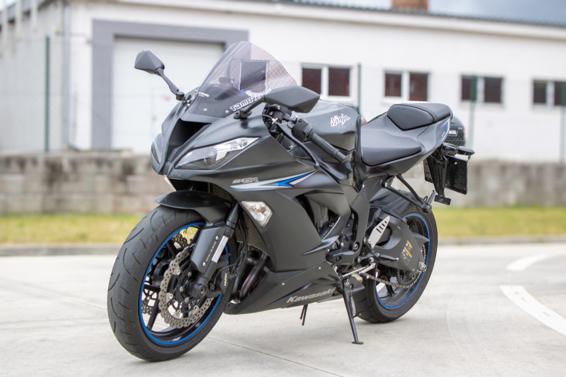 Kawasaki Ninja 600 ZX-6R ABS / AJ NA SPLÁTKY / PROTIÚČET /