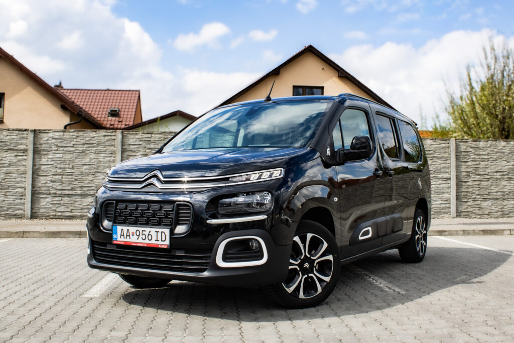 Citroën Berlingo Van 1.5 BlueHDi L2 Control 5-miest.   FINANCOVANIE/PROTIÚČET