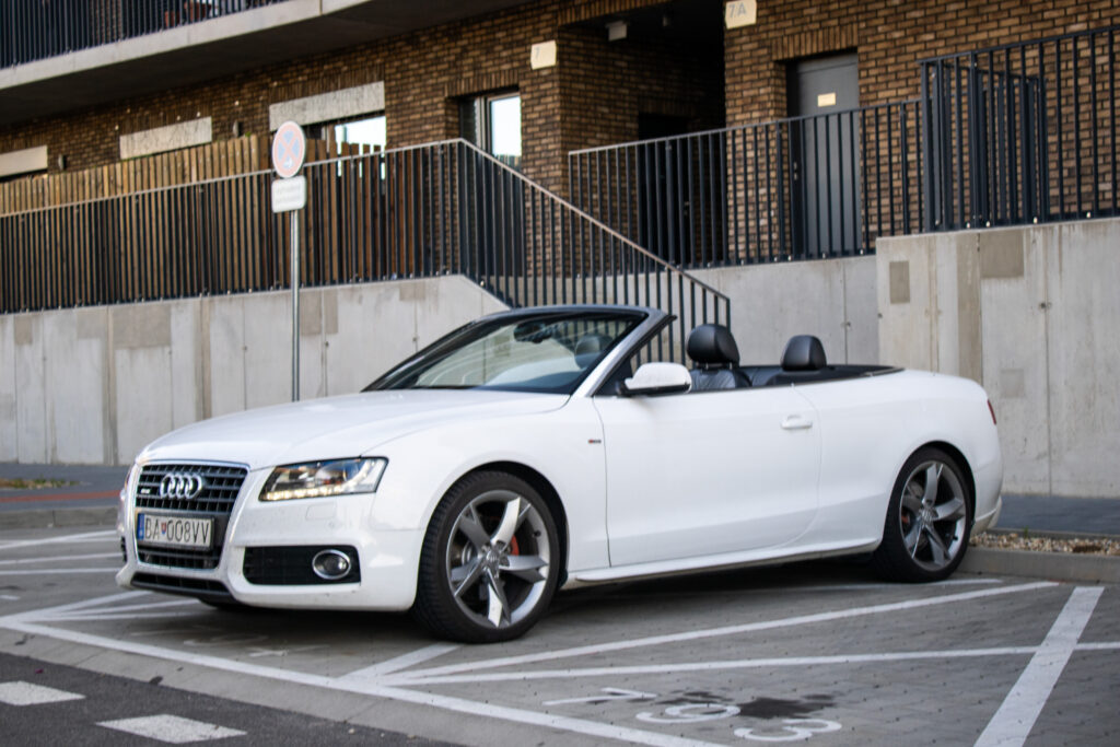 Audi A5 Cabriolet 2.0 T FSI 211k quattro S tronic / AJ NA SPLÁTKY / PROTIÚČET /
