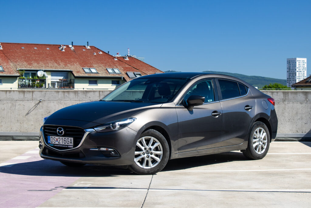 Mazda 3 2.0 Skyactiv -G120 Revolution A/T / AJ NA SPLÁTKY / PROTIÚČET /