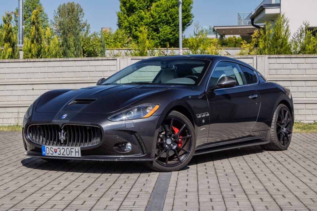 Maserati GranTurismo S 4.7L V8 MANSORY ext. / Carbon / AJ NA SPLÁTKY / PROTIÚČET