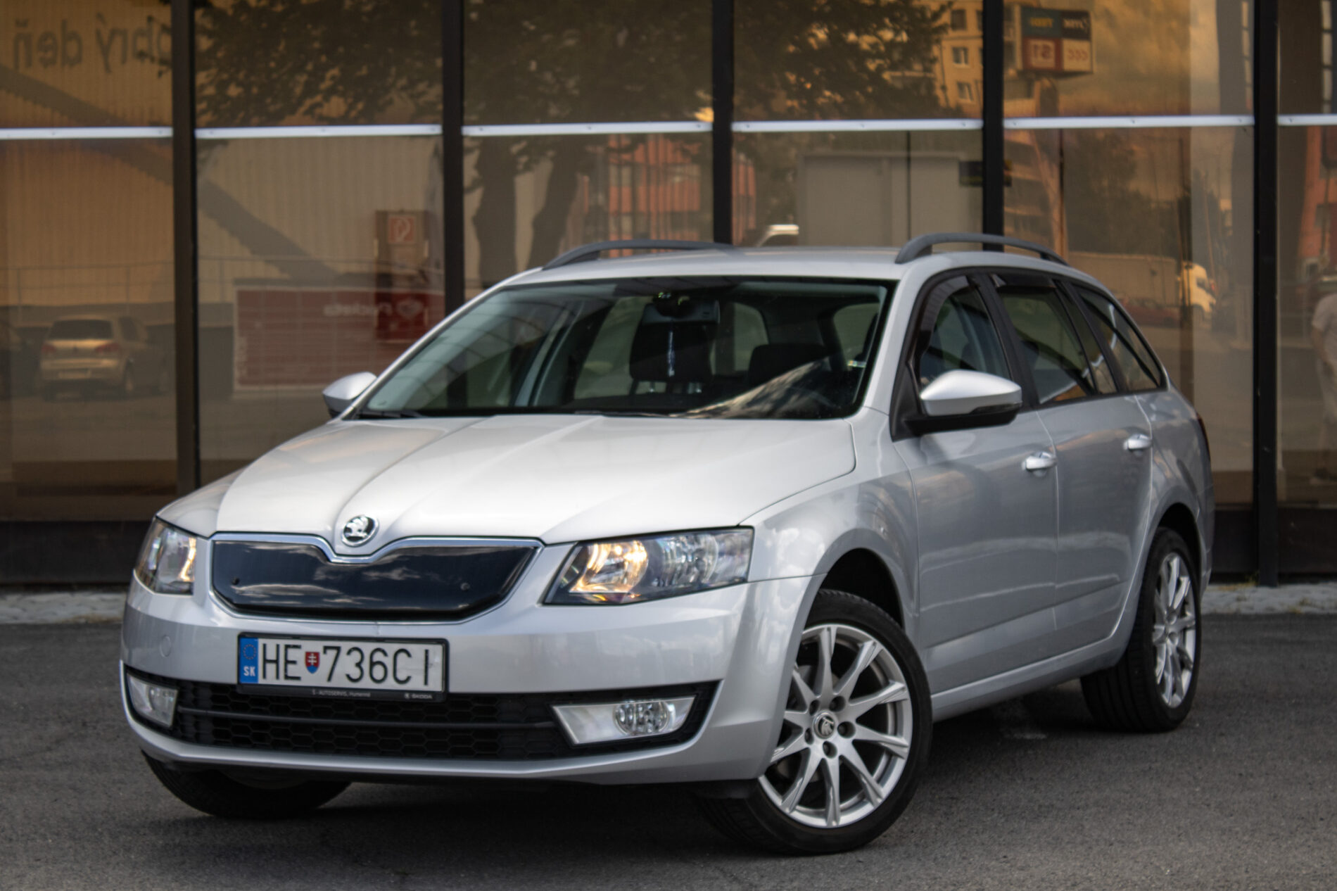 Škoda Octavia Combi 1.6 TDI Elegance / 77kW / M5 / ZÁRUKA / AJ NA SPLÁTKY / PROTIÚČET