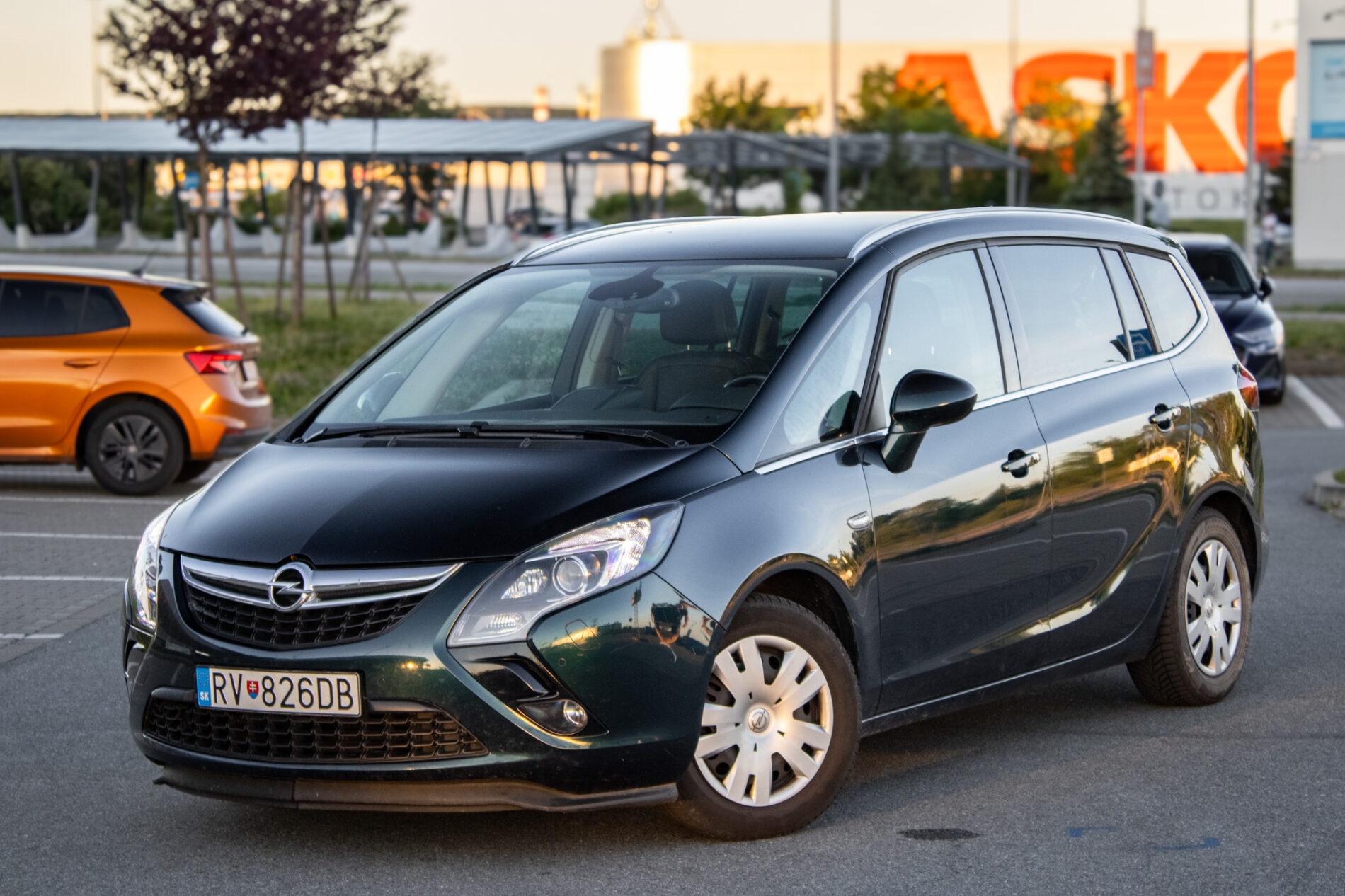 Opel Zafira Tourer 1.6 CDTI / 7 miestne / 100kW / M6 / ZÁRUKA / AJ NA SPLÁTKY / PROTIÚČET