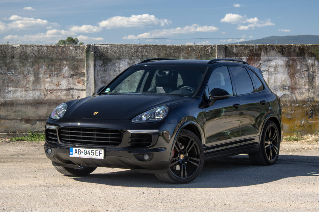 Porsche Cayenne Diesel Platinum Edition II FL, 193kW / AJ NA SPLÁTKY / PROTIÚČET