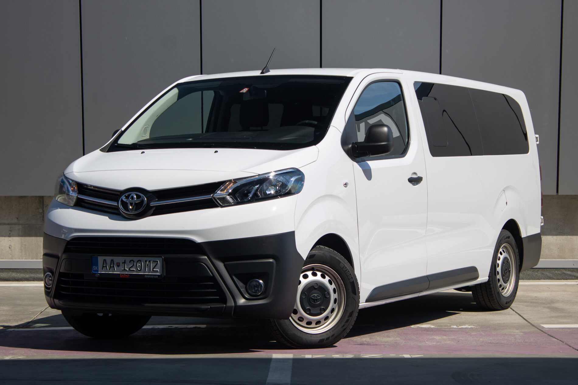 Toyota Proace Verso 2.0 D-4D 140 L2 / AJ NA SPLÁTKY / PROTIÚČET /