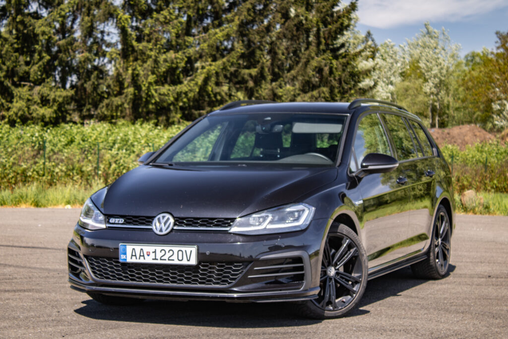 Volkswagen Golf Variant GTD 2.0 TDI DSG / 135kW / A6 / ZÁRUKA / AJ NA SPLÁTKY / PROTIÚČET