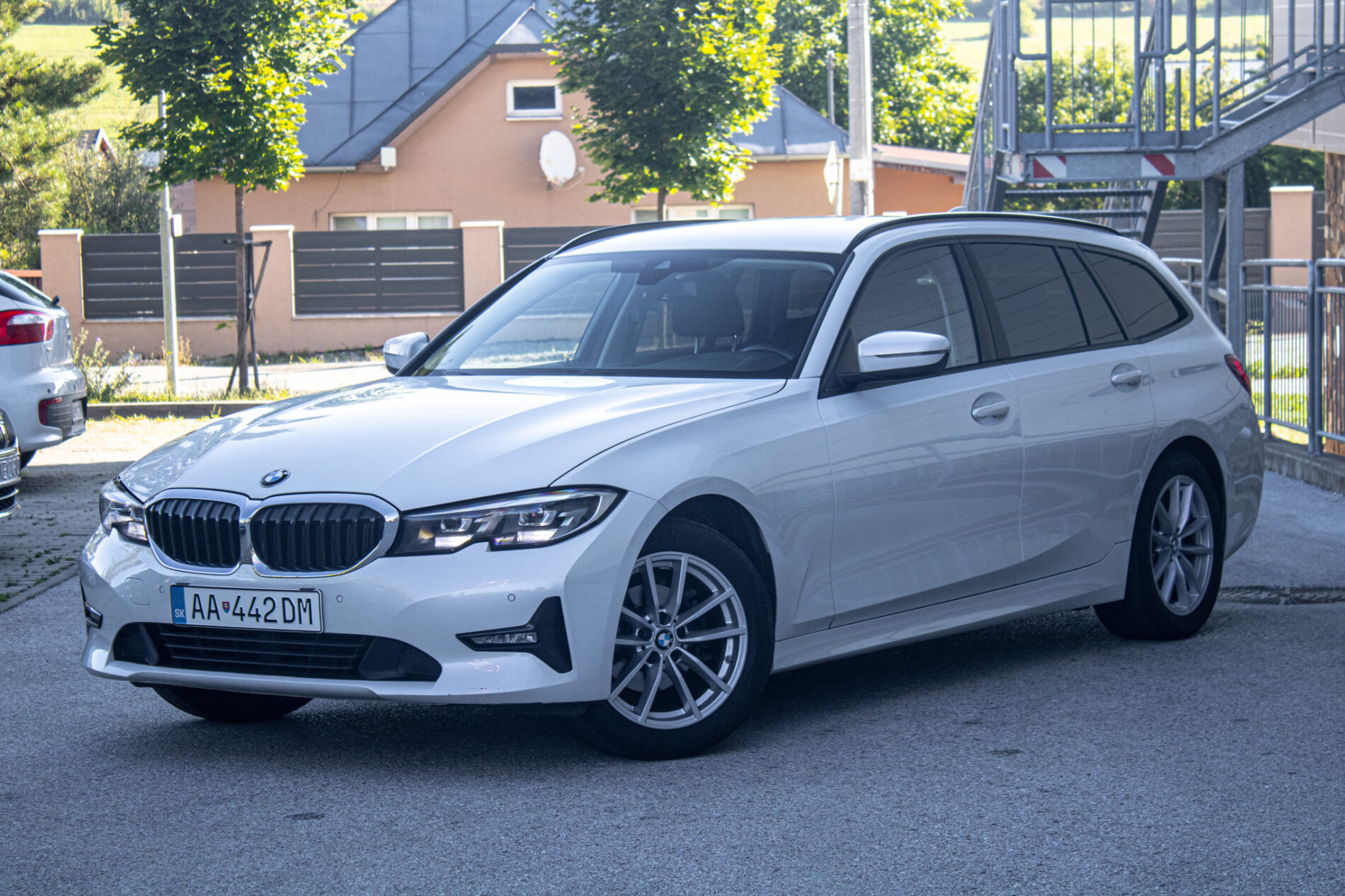 BMW Rad 3 Touring 318d mHEV A/T / ZÁRUKA / AJ NA SPLÁTKY / PROTIÚČET