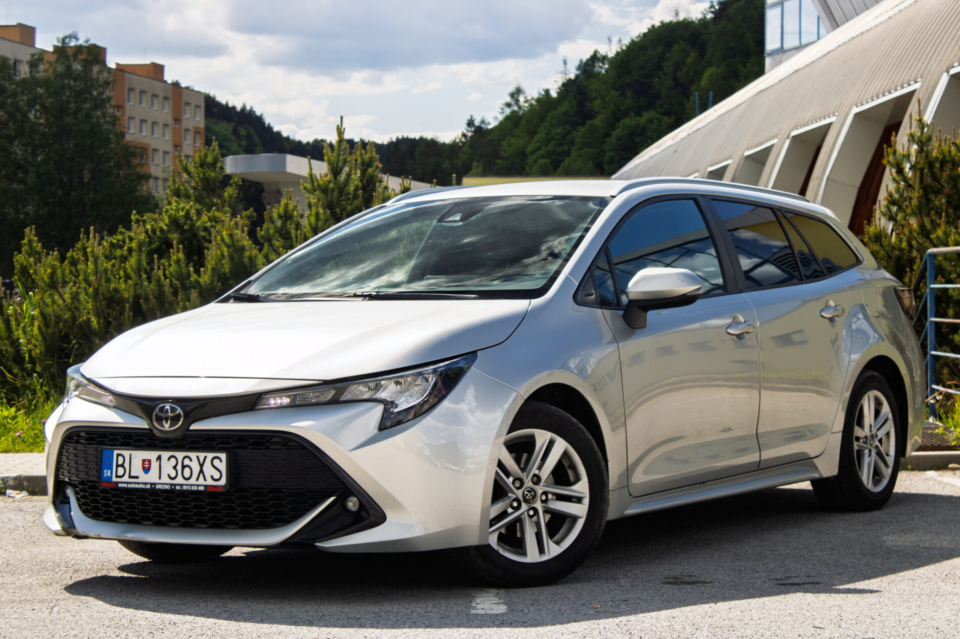 Toyota Corolla Combi TS 1.2 Turbo 85kW MT6 / NA SPLÁTKY / NA PROTIÚČET