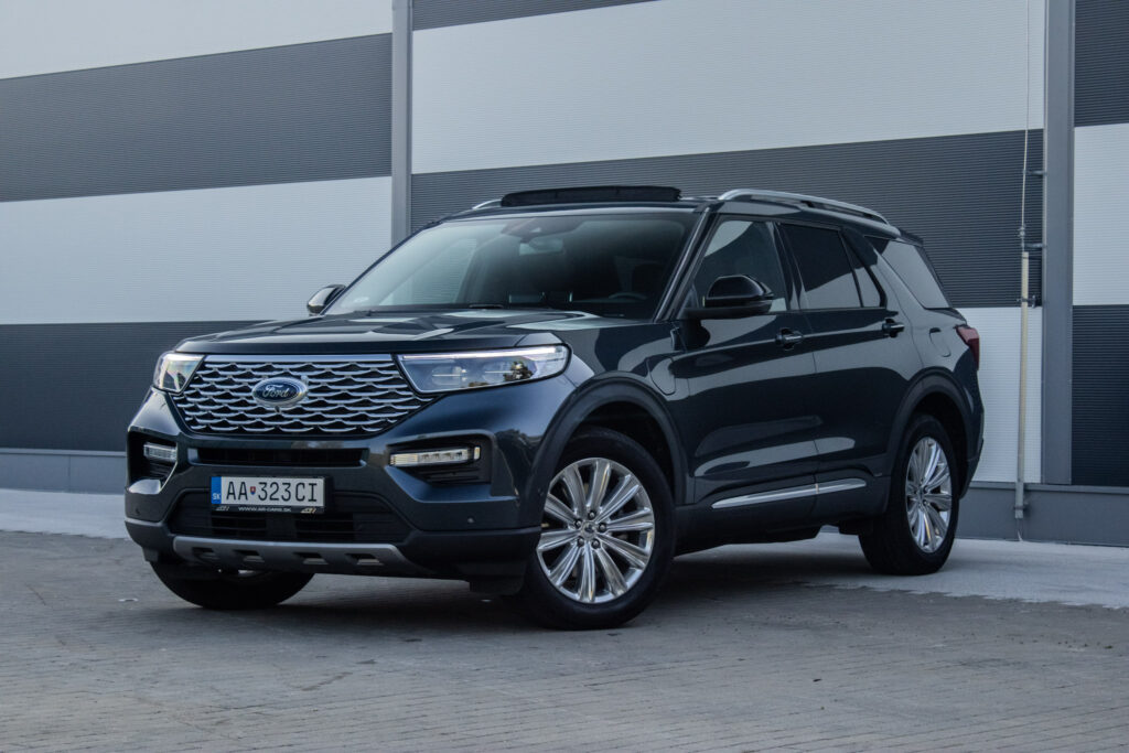 Ford Explorer Platinum / B&O / PANO / 7 MIEST / AJ NA SPLÁTKY / PROTIÚČET