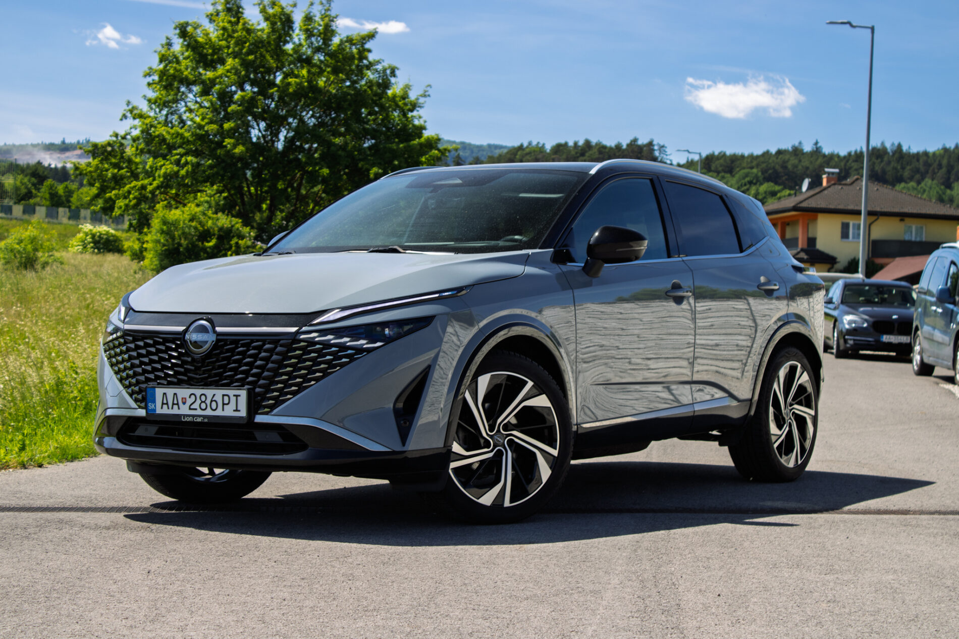 Nissan Qashqai 116kW CVT/1 / NA SPLÁTKY / NA PROTIÚČET