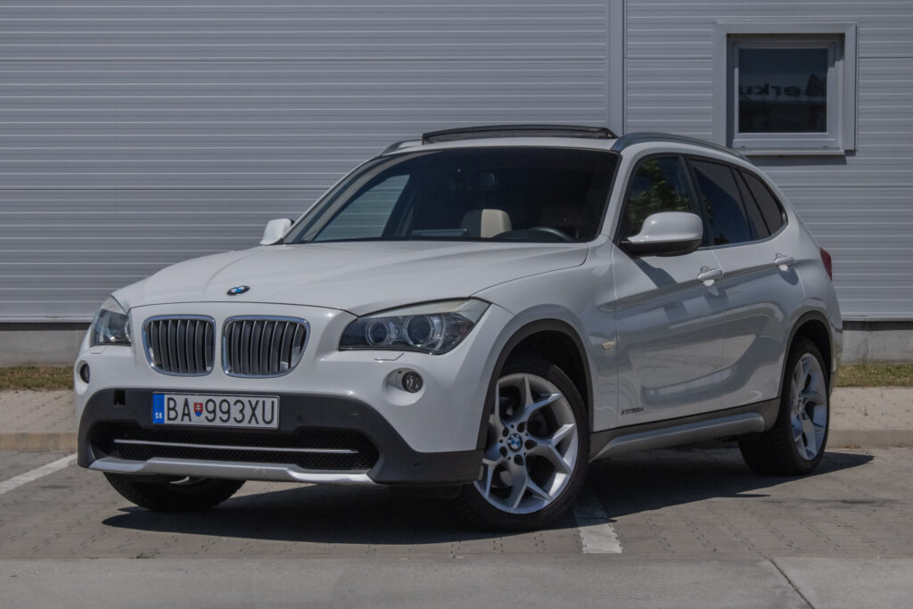 BMW X1 xDrive 23d / Overené KM / PANO / AJ NA SPLÁTKY / PROTIÚČET