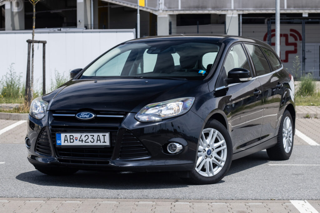 Ford Focus Kombi 2.0 TDCi A/T, 103kW (2013) / AJ NA SPLÁTKY / PROTIÚČET /