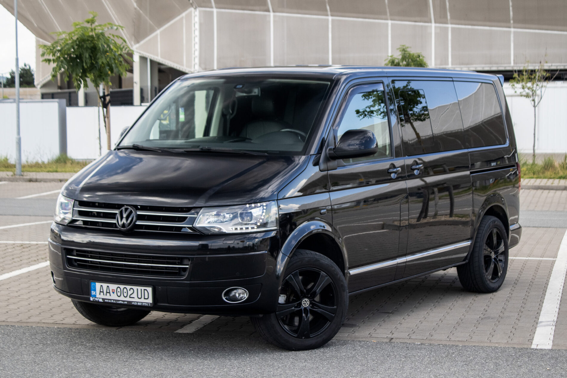 Volkswagen Multivan 2.0 BiTDI Highline 4MOTION DSG, 132kW (2015) / AJ NA SPLÁTKY / PROTIÚČET /