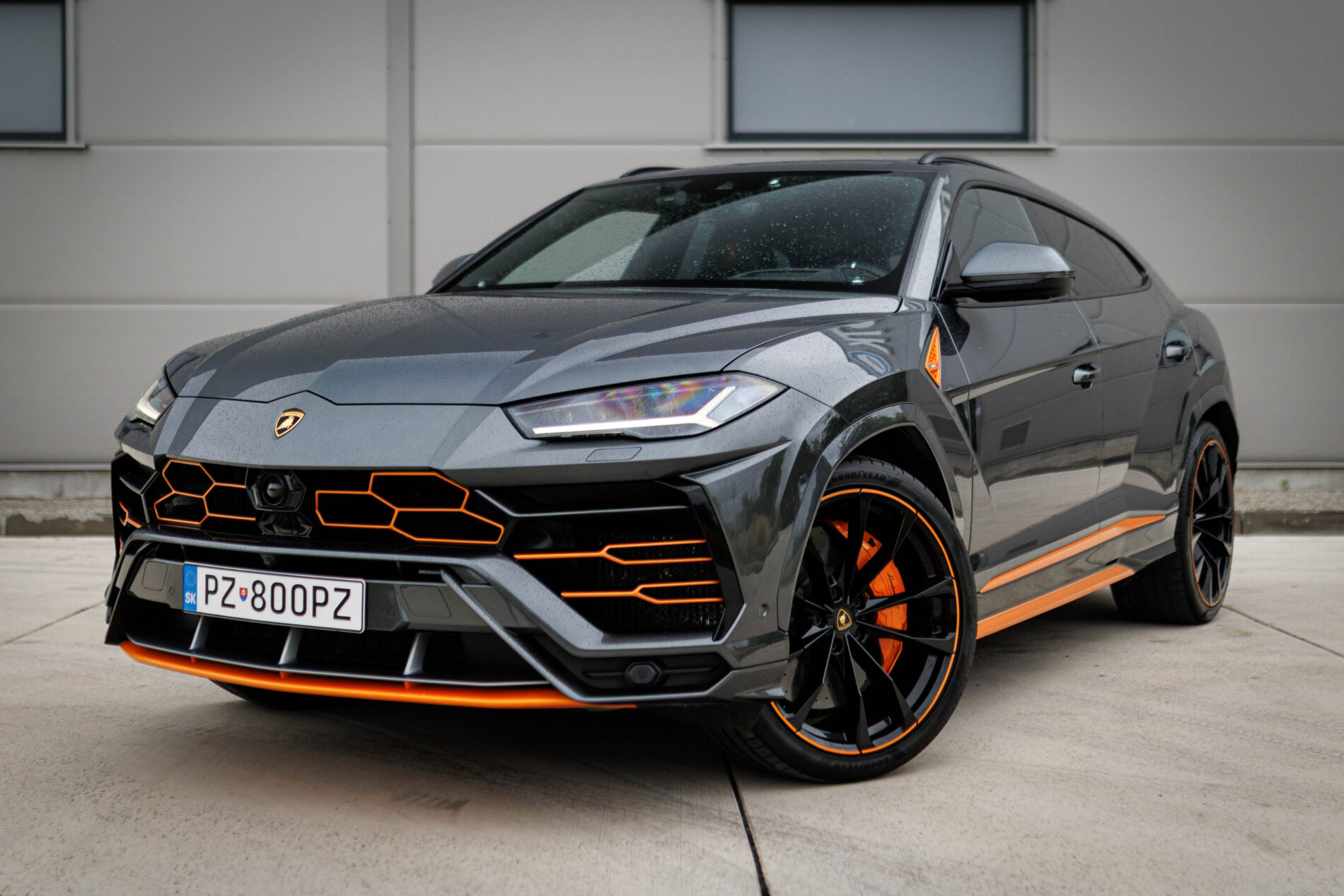 Lamborghini Urus / PO SERVISE /