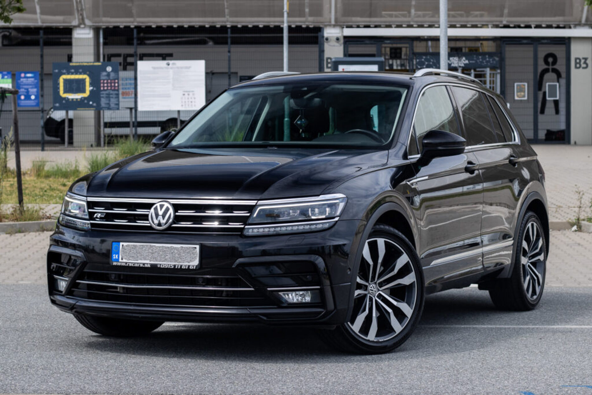 Volkswagen Tiguan 2.0 TDI R-line 4MOTION DSG, 140kW (2019) / AJ NA SPLÁTKY / PROTIÚČET /