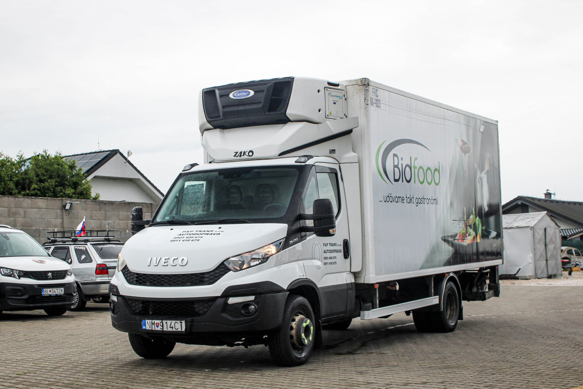Iveco Daily 70C17 BiTemp Carrier Supra 750MT