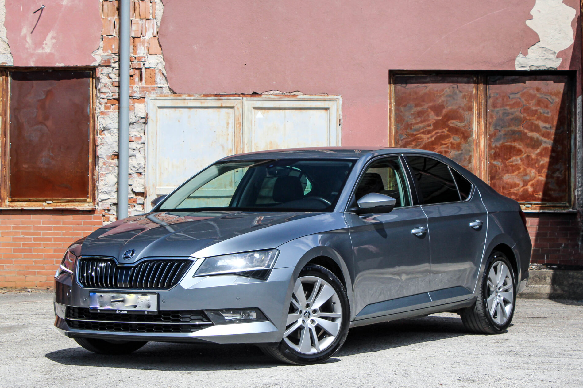 Škoda Superb 2.0 TDI 110kW Style DSG / AJ NA SPLÁTKY / PROTIÚČET /
