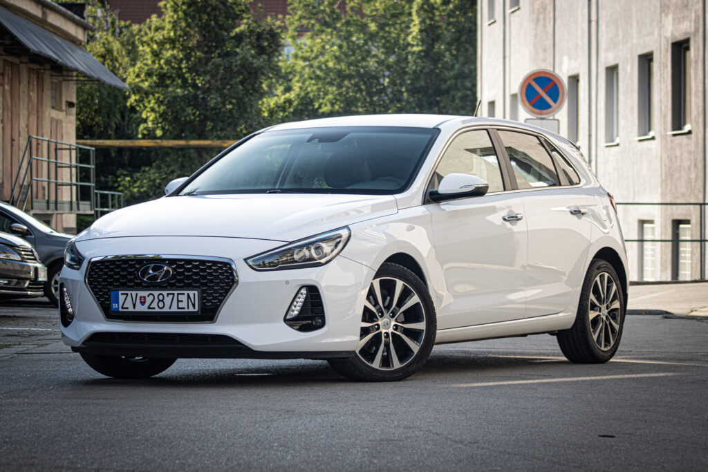 Hyundai i30 1.6 CRDi 136, 100kW, M6, 5d / TOP STAV / AJ NA SPLÁTKY / PROTIHODNOTA /