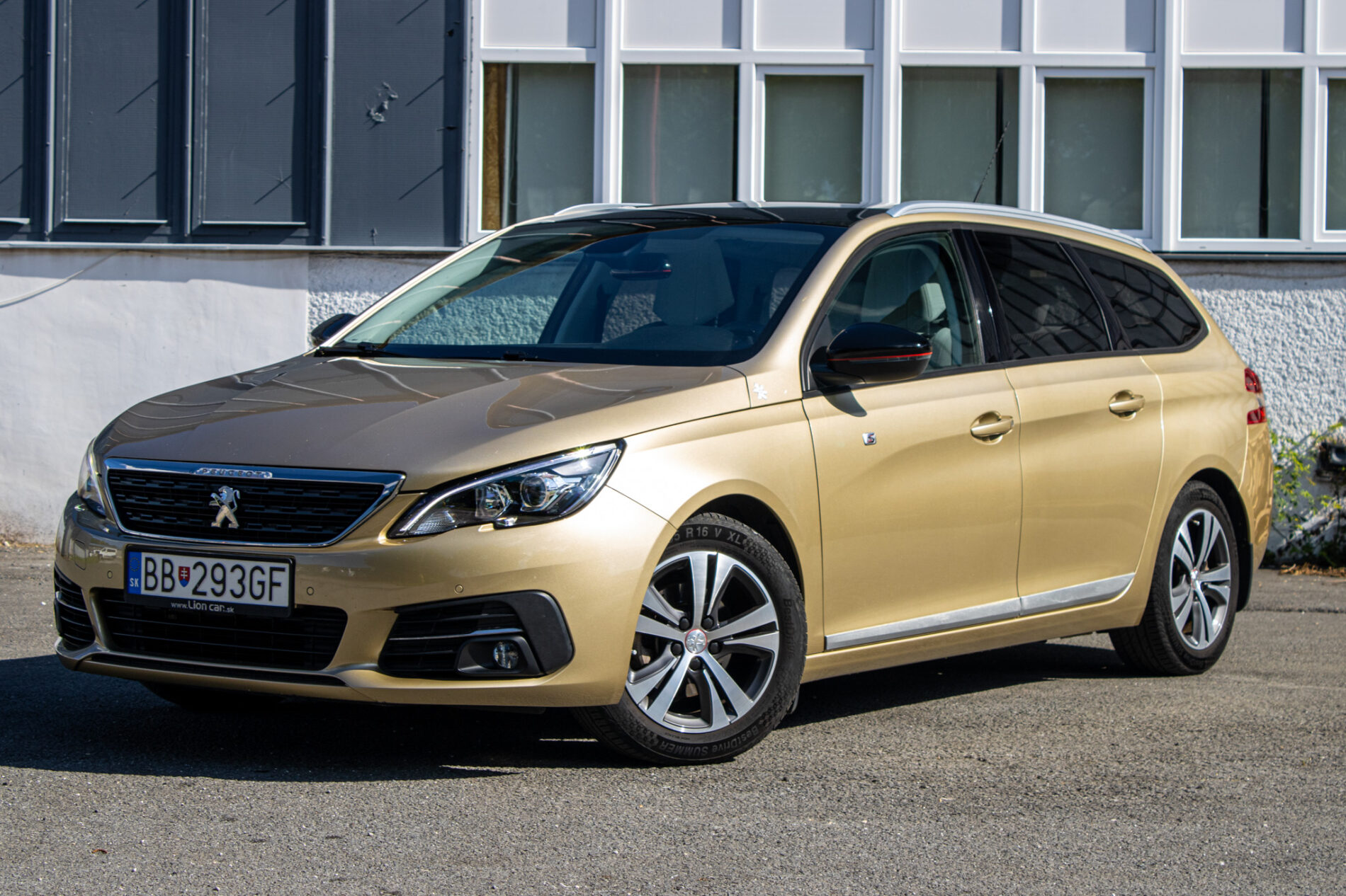 Peugeot 308 Break/SW SW 1.2 PureTEch Active 96KW 6-st. manuál