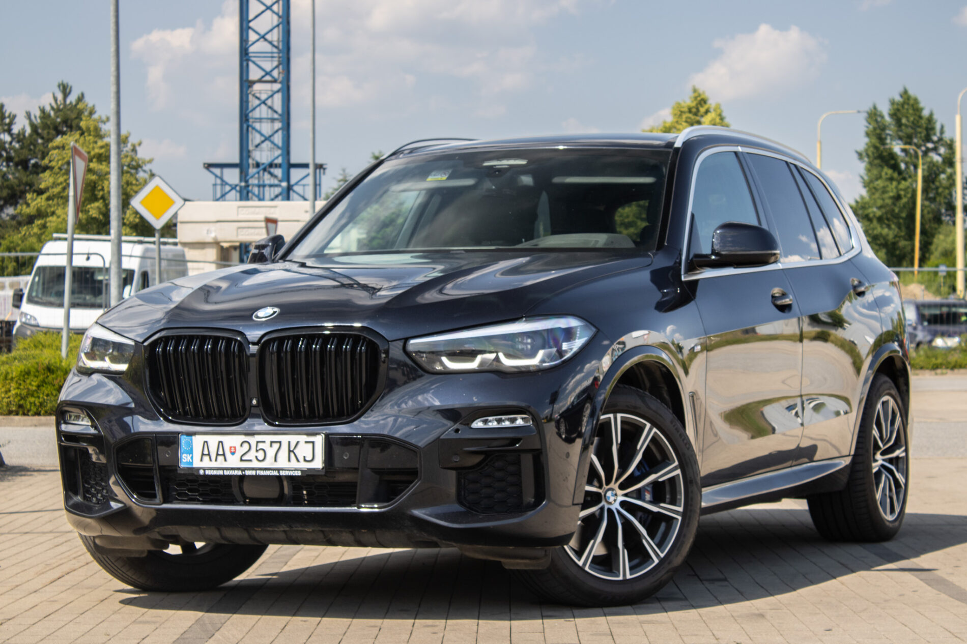 BMW X5 xDrive 30d M Sport / 195kW / A8 / ZÁRUKA / AJ NA SPLÁTKY / PROTIÚČET
