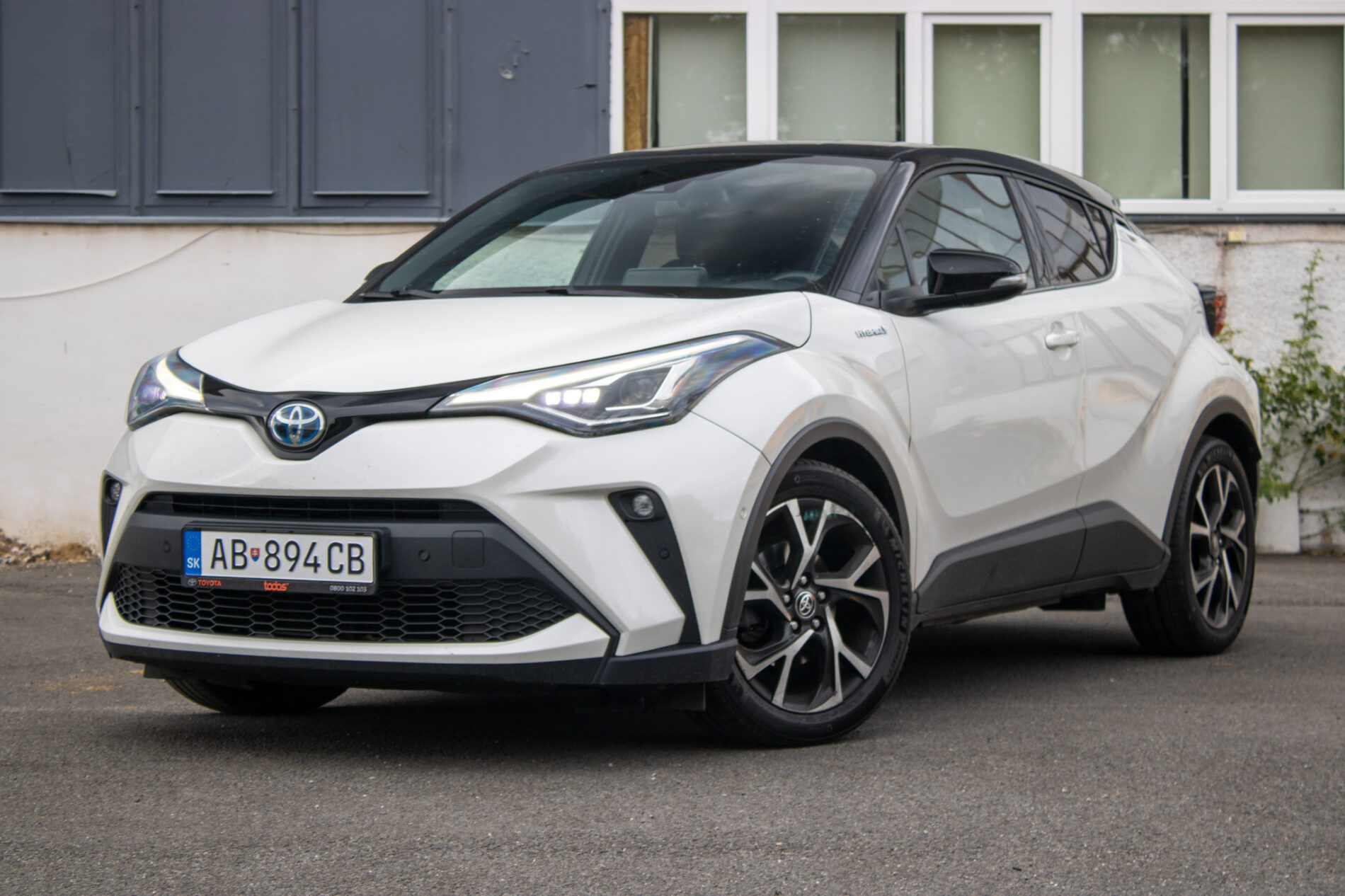 Toyota C-HR 2.0 Hybrid Dynamic Force Selection E-CVT