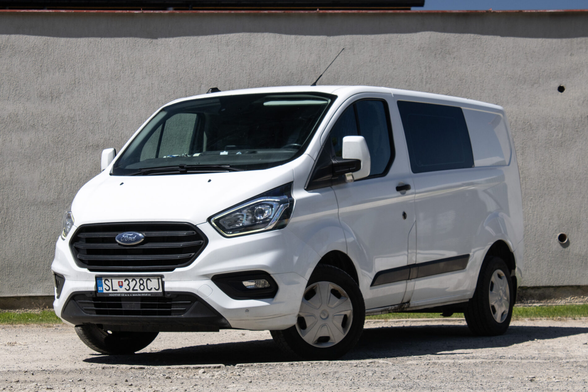 Ford Transit Custom 2.0 TDCi EcoBlue L1 / 96kW / M6 / ZÁRUKA / AJ NA SPLÁTKY / PROTIÚČET