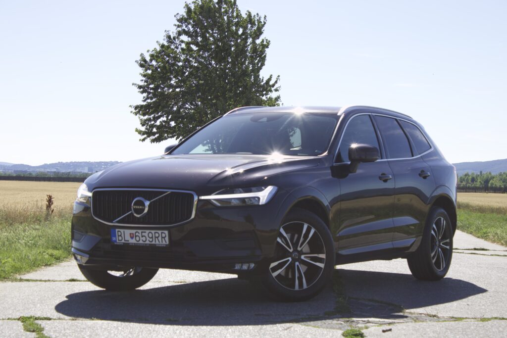 Volvo XC60 T5 Momentum AWD A/T