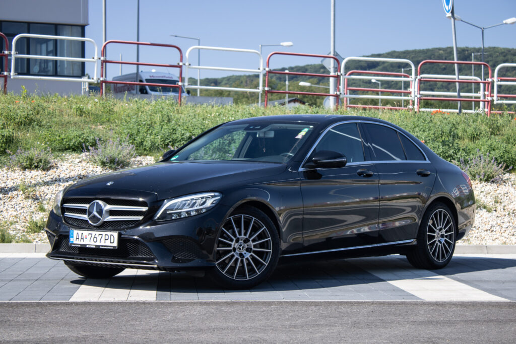 Mercedes-Benz C trieda Sedan 180 9G