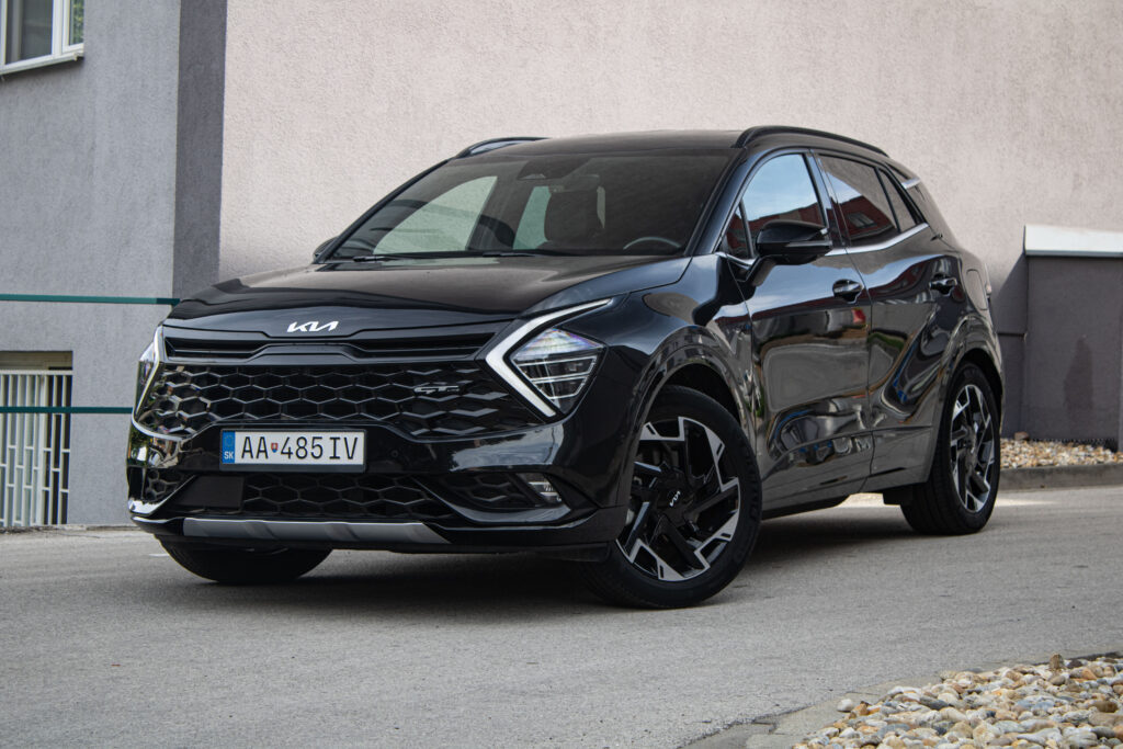 Kia Sportage 1.6T-GDi HEV GT-Line AWD AT 6-st. 2023 / AJ NA SPLÁTKY / PROTIÚČET /