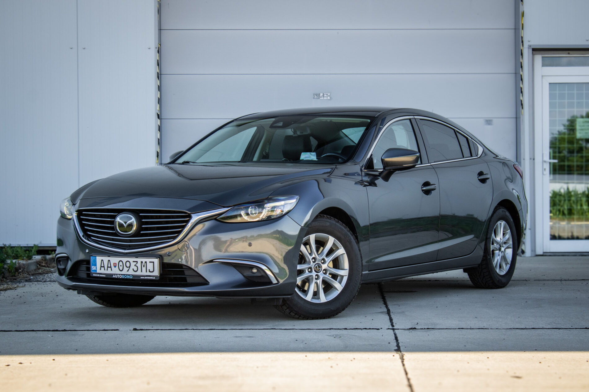 Mazda 6 2.5 Skyactiv-G Revolution TOP AT6 141kW / NA SPLÁTKY / NA PROTIÚČET