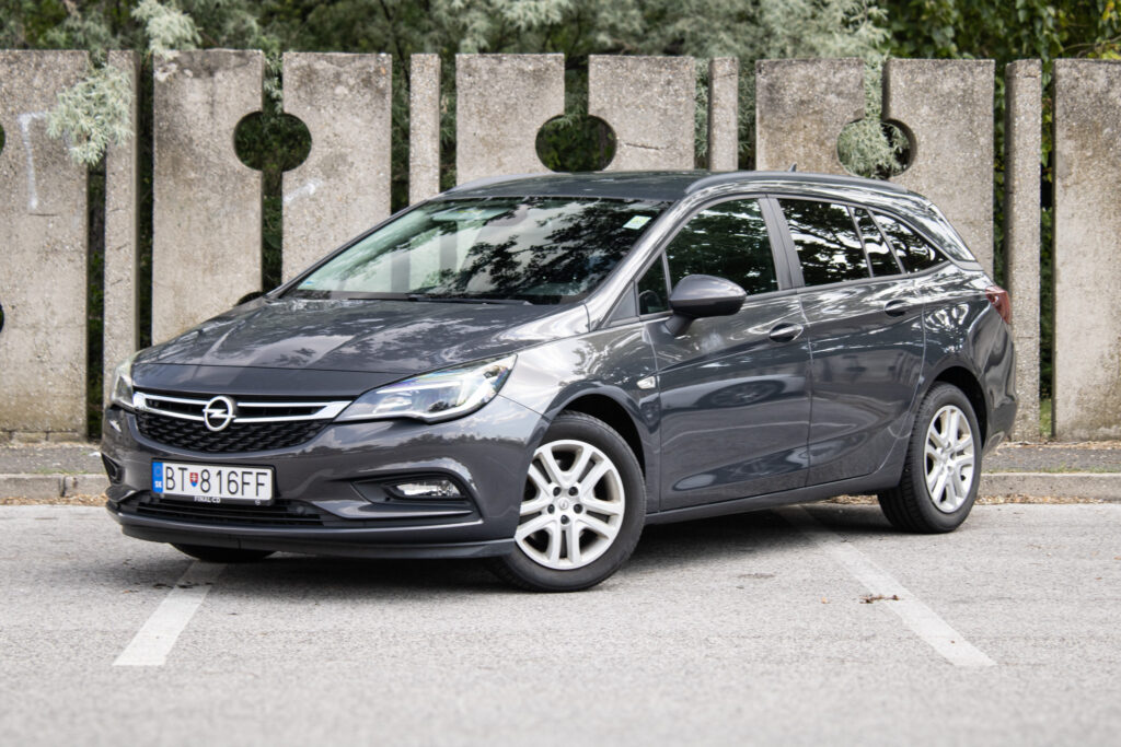 Opel Astra Sport Tourer 1.6, 2016, 81kW